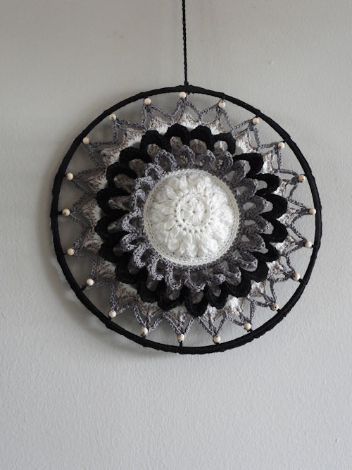 fb Funny Mandala Flower Classic
