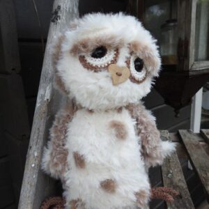 fb Funny Furry Owl soft lichtbruin