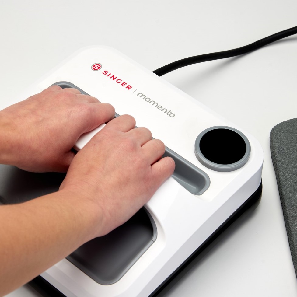 Momento Square Press