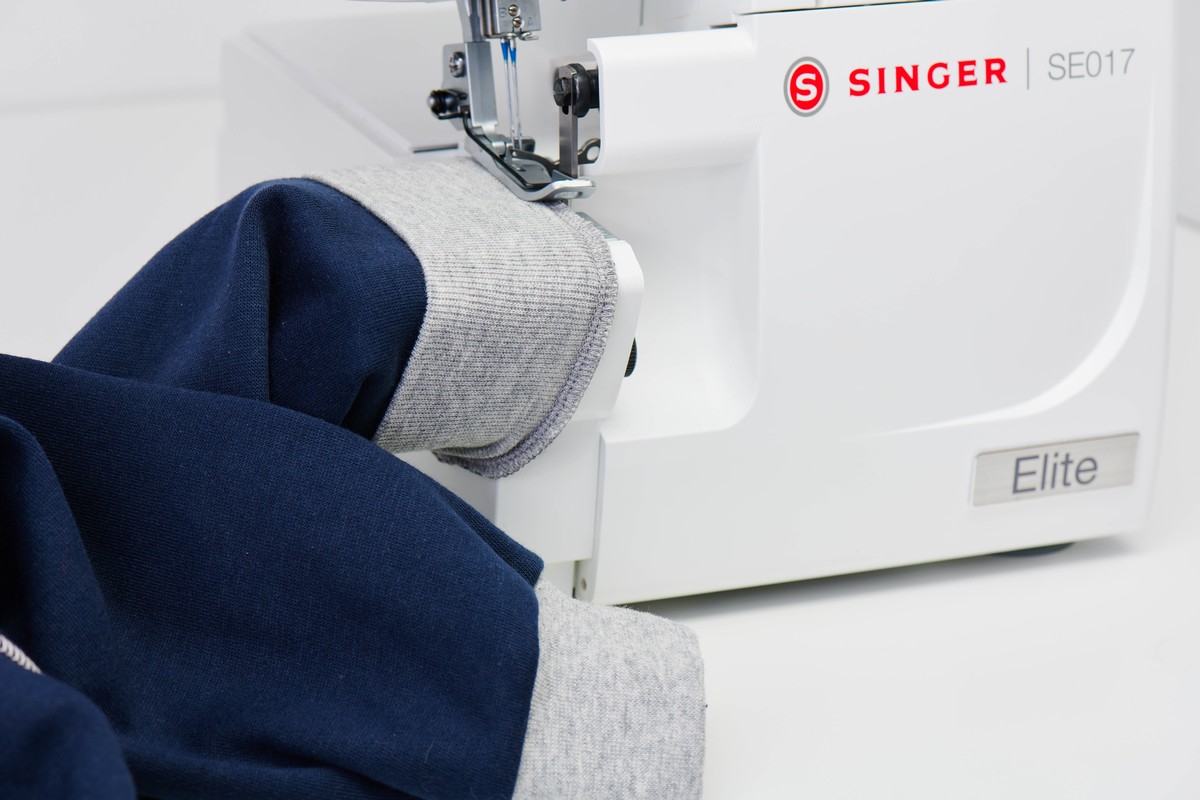 Overlock machine singer Elite SE017
